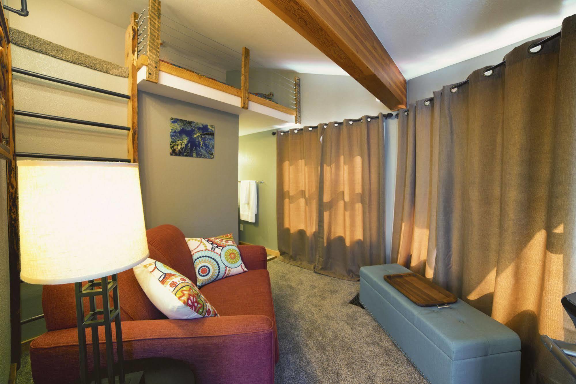 Ski Inn Girdwood Extérieur photo