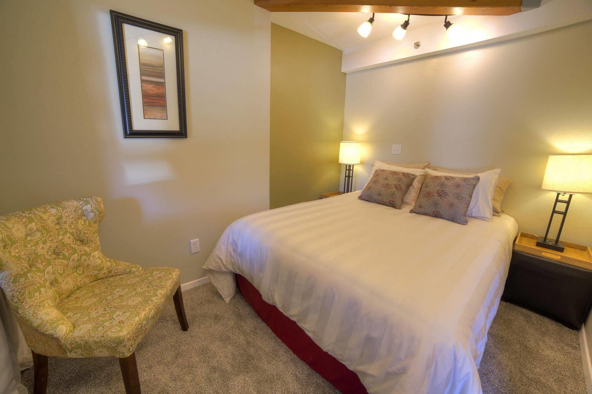 Ski Inn Girdwood Extérieur photo