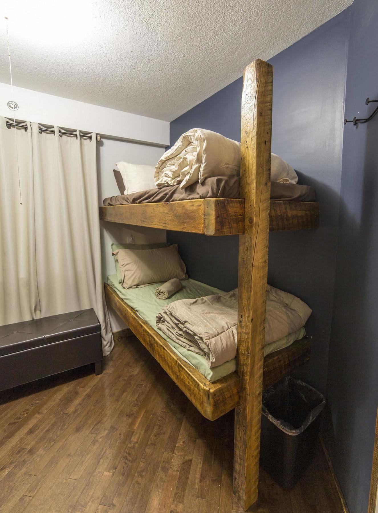 Ski Inn Girdwood Extérieur photo